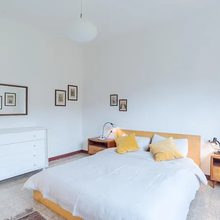 Guesthost - Cosy And Brigh *