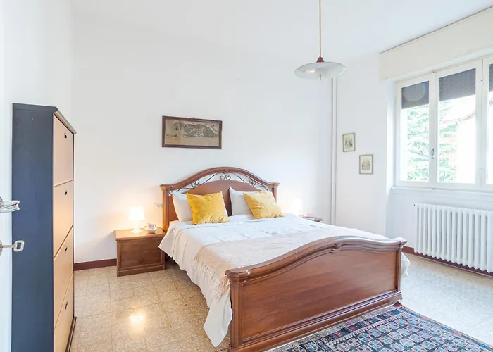 Апартаменты Guesthost - Cosy And Brigh