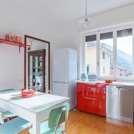 Guesthost - Cosy And Brigh * Barni