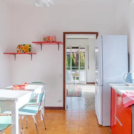 Apartmán Guesthost - Cosy And Brigh Barni